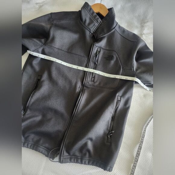 The North Face Men's Black Jacket Zip Up - Picture 11 of 11
